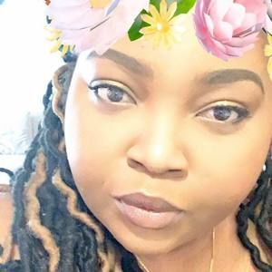 Meet your Posher, Gloria